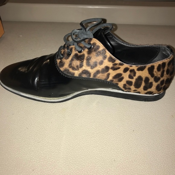 TOD’S Cheetah & Black flats - Picture 4 of 8